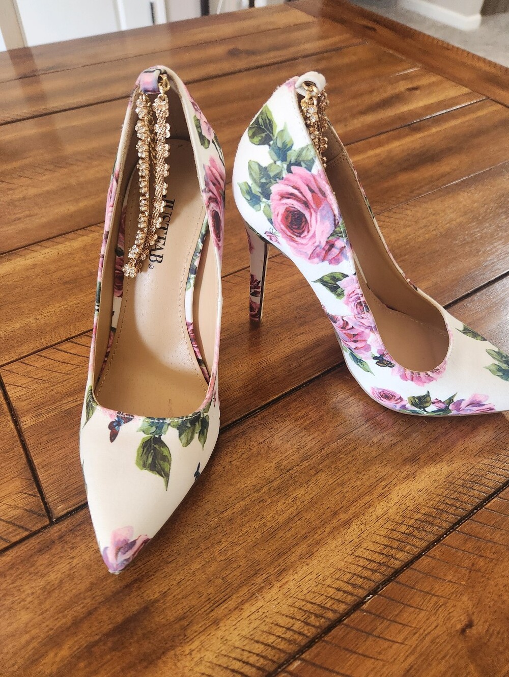 JustFab White Floral Pointed Stiletto Heels with Pink Roses